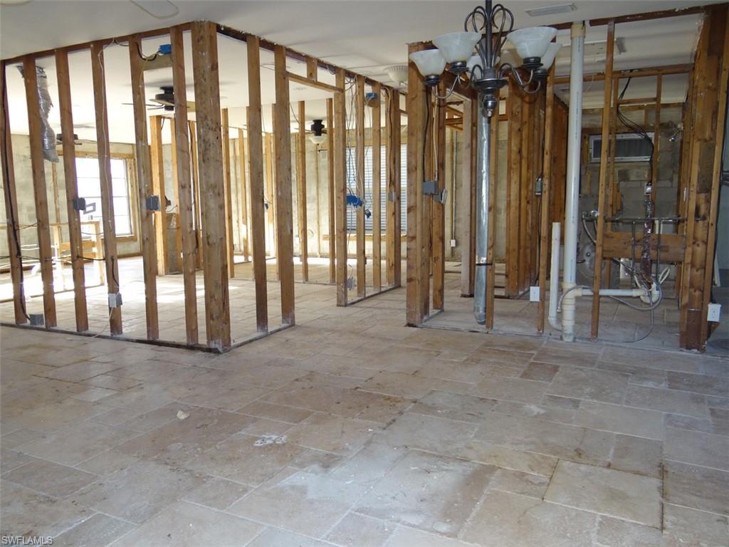 FAIRVIEW ISLES - Residential