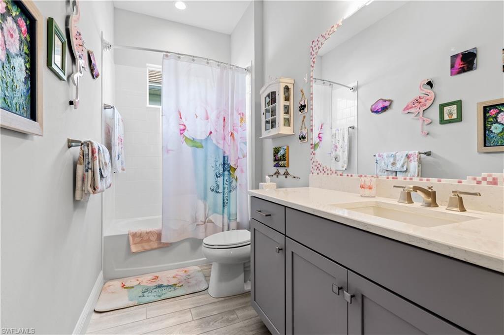 MAGNOLIA ISLES - Residential