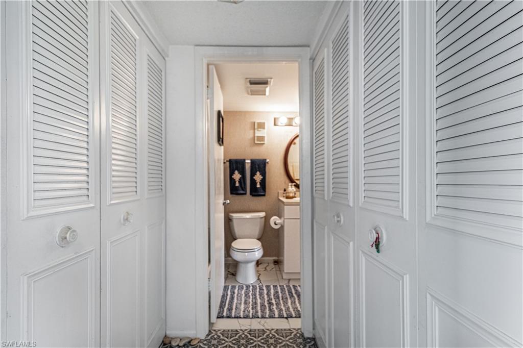 SEVEN LAKES - Residential