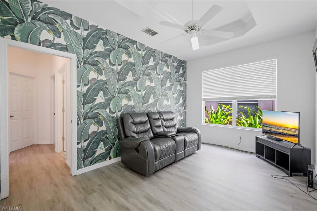 BERKSHIRE LAKES - Residential