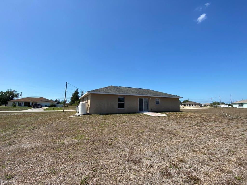 CAPE CORAL - Residential