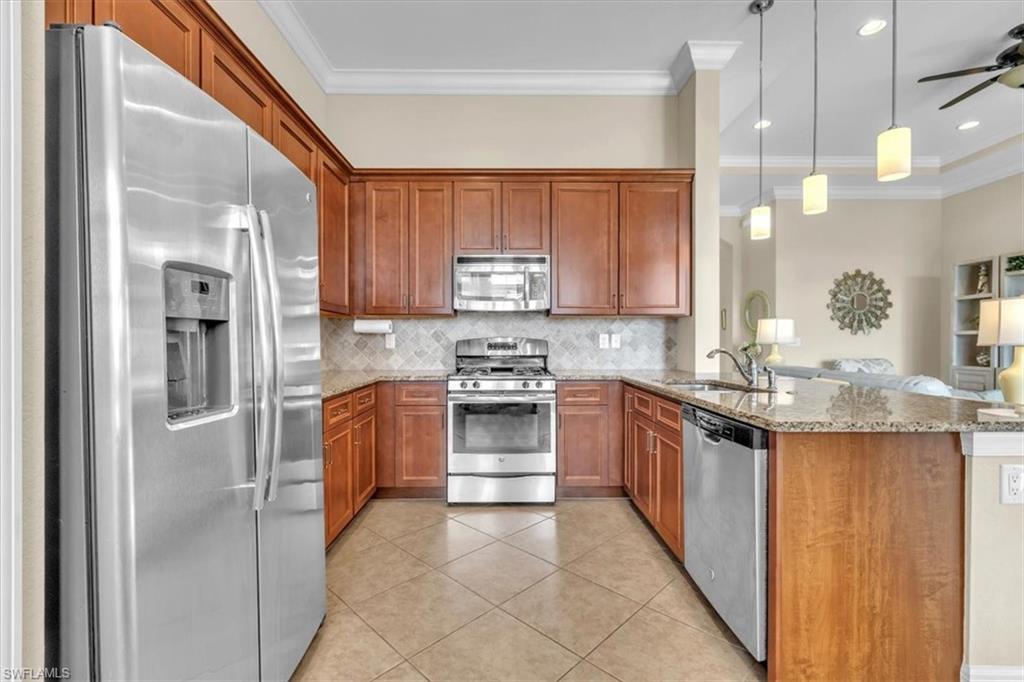 FAIRWAY COVE - Residential