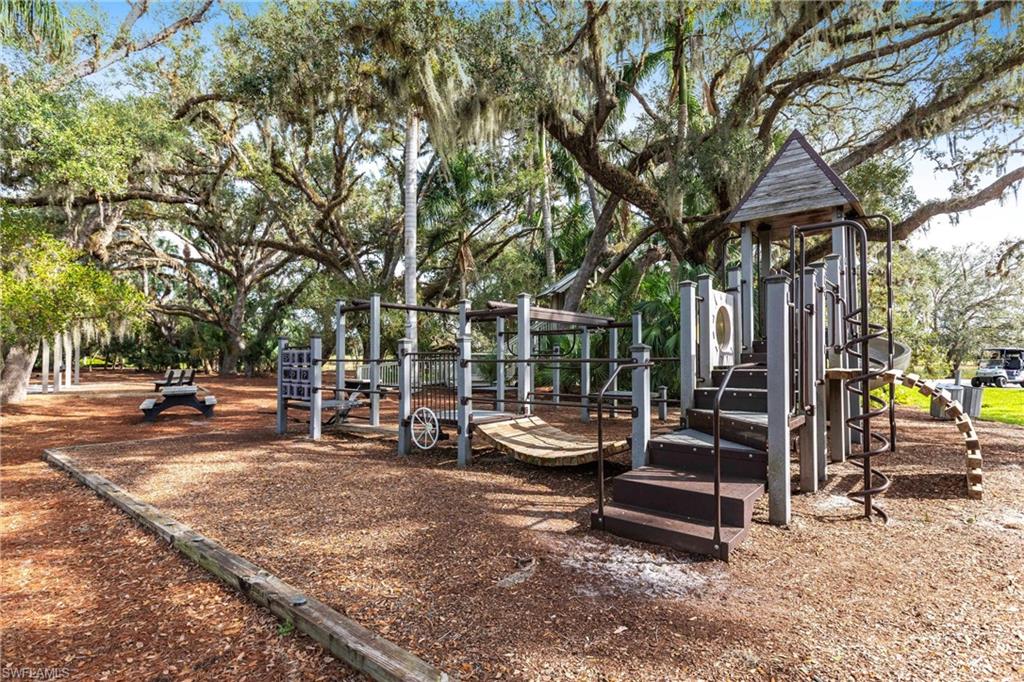 FAIRWAY COVE - Residential