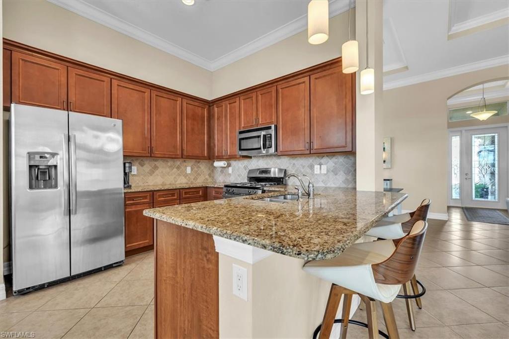 FAIRWAY COVE - Residential