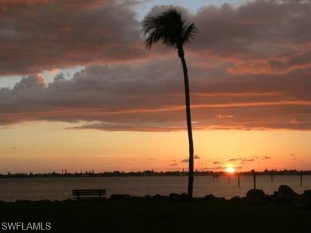 WINDJAMMER VILLAGE AT THE LAND - Residential