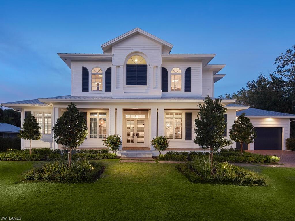 MOORINGS - Residential