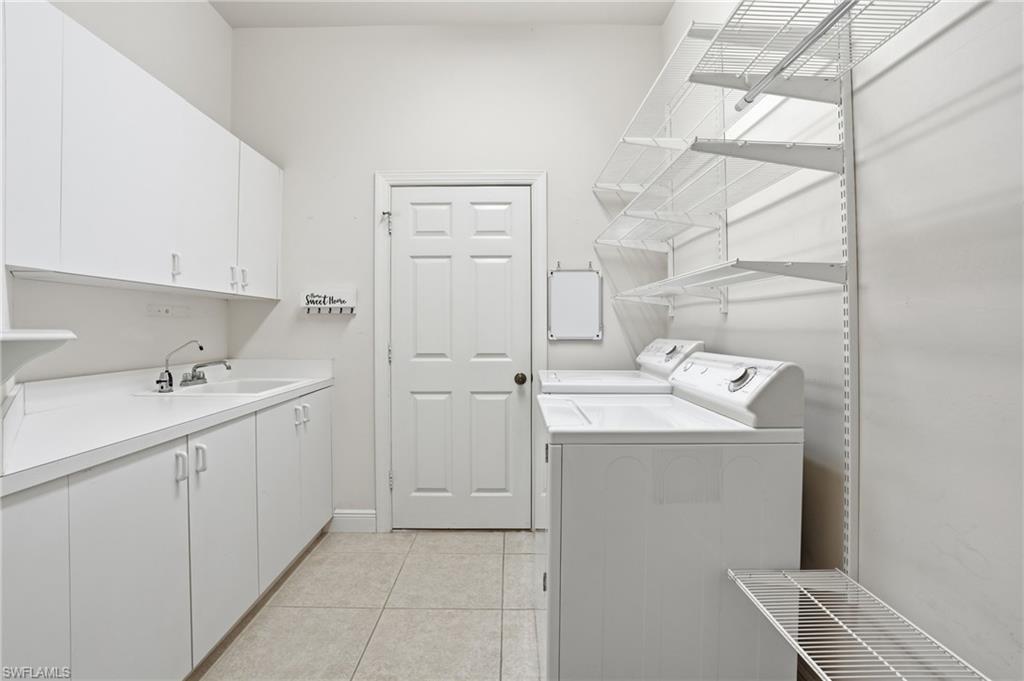 COLLIER WOODS - Residential