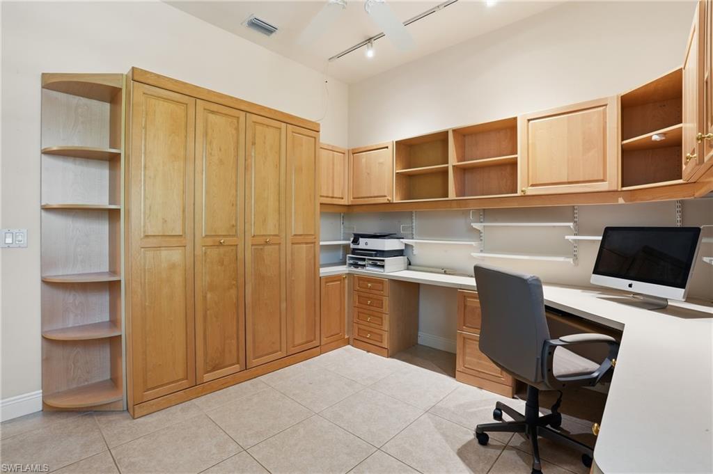 COLLIER WOODS - Residential