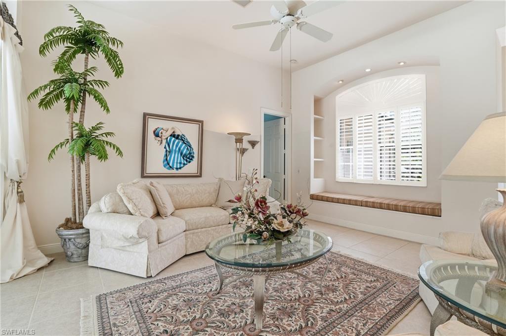 COLLIER WOODS - Residential