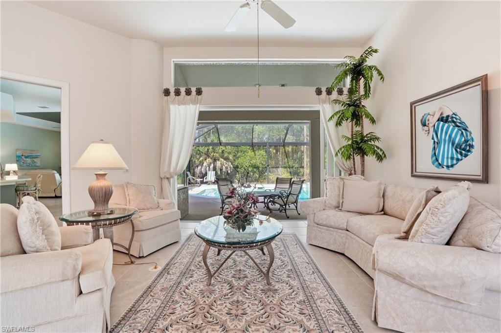 COLLIER WOODS - Residential