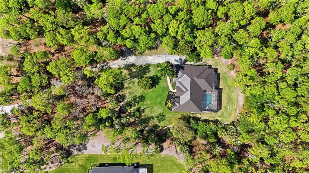 COLLIER WOODS - Residential