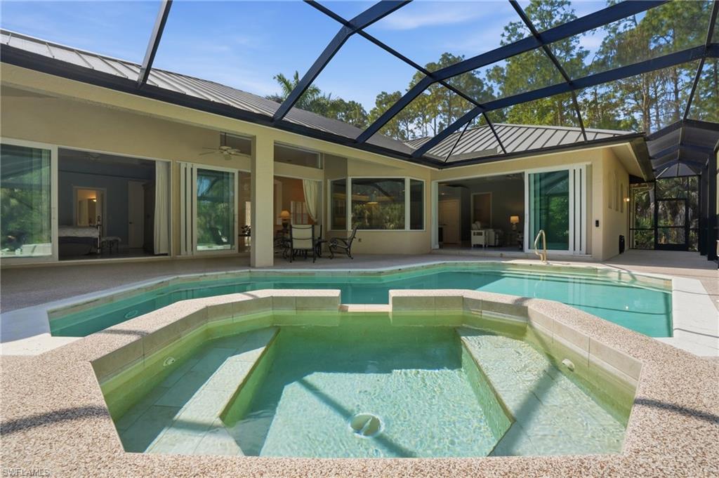 COLLIER WOODS - Residential