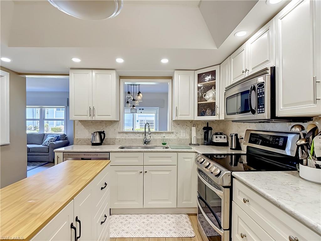 BAY HARBOR CLUB CONDO - Residential