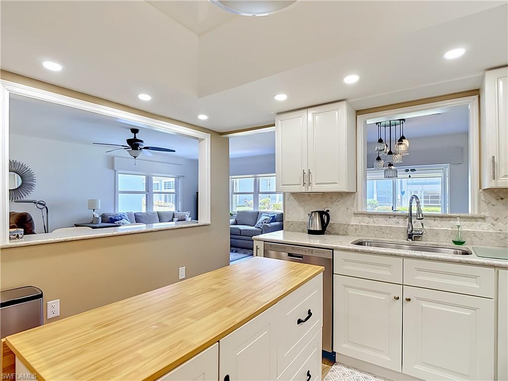 BAY HARBOR CLUB CONDO - Residential