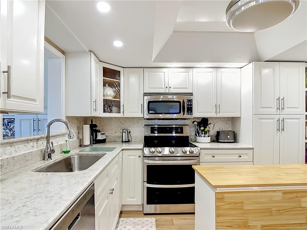 BAY HARBOR CLUB CONDO - Residential