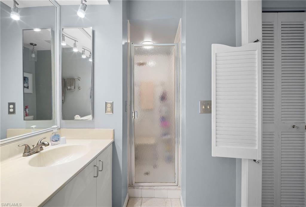 VILLAS AT FOUNTAIN LAKES - Residential