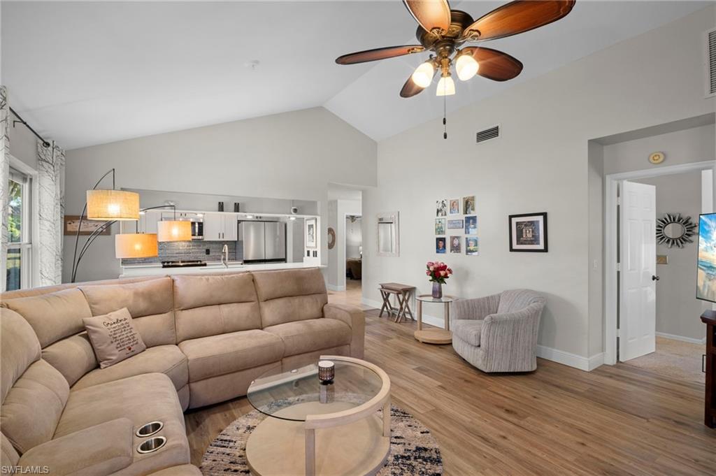 VILLAS AT FOUNTAIN LAKES - Residential