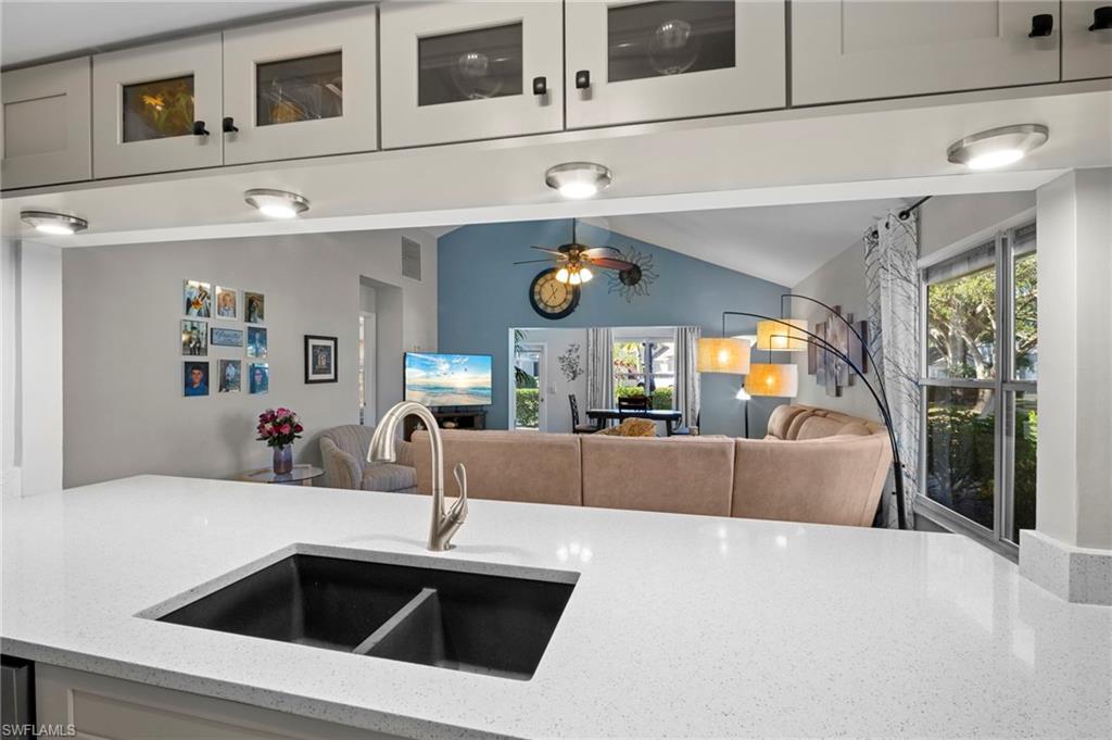 VILLAS AT FOUNTAIN LAKES - Residential