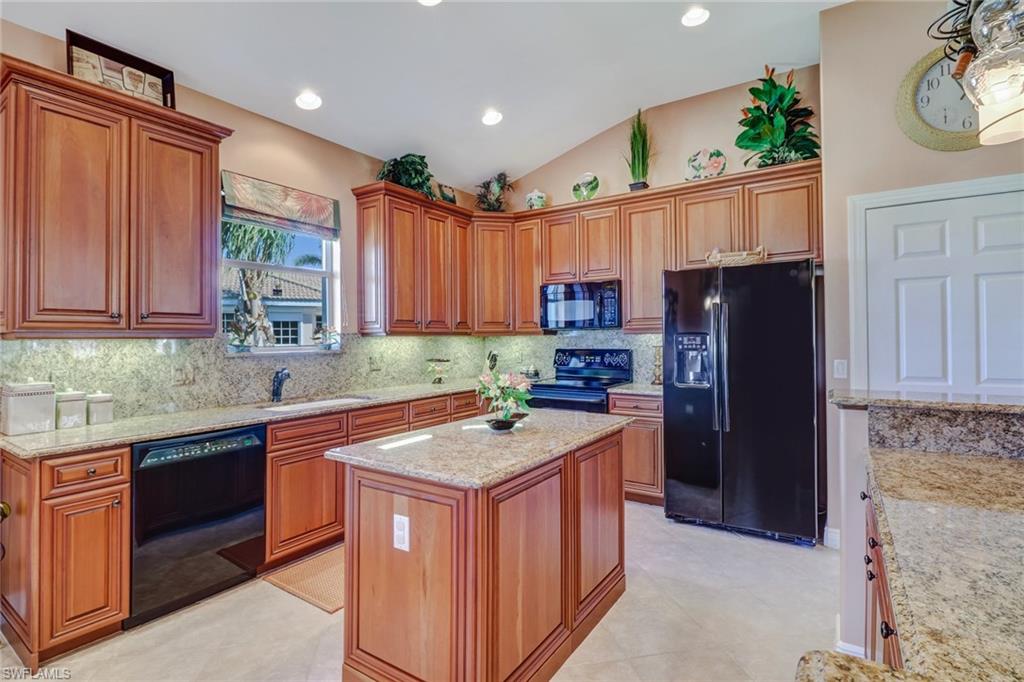 THE ENCLAVE - Residential