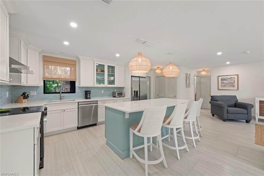 BLIND PASS CONDO - Residential