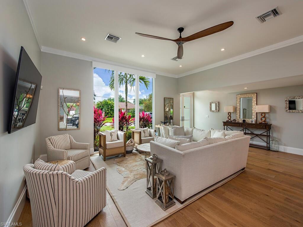 PARK SHORE - Residential