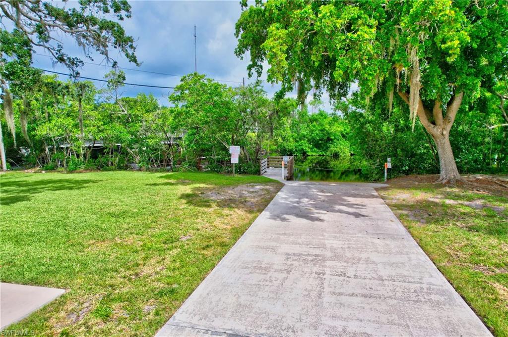 RIVERWOOD - Residential