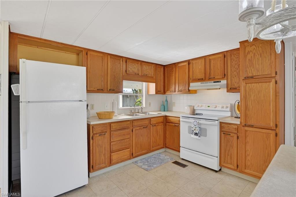 RIVERWOOD - Residential