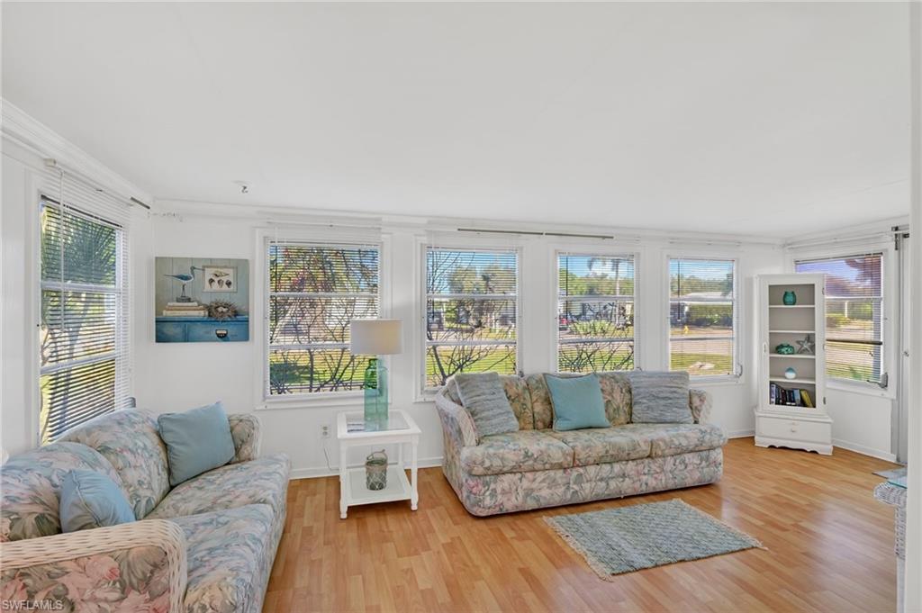 RIVERWOOD - Residential