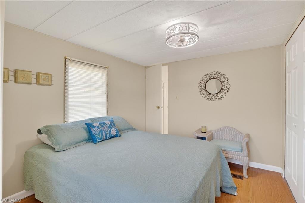 RIVERWOOD - Residential