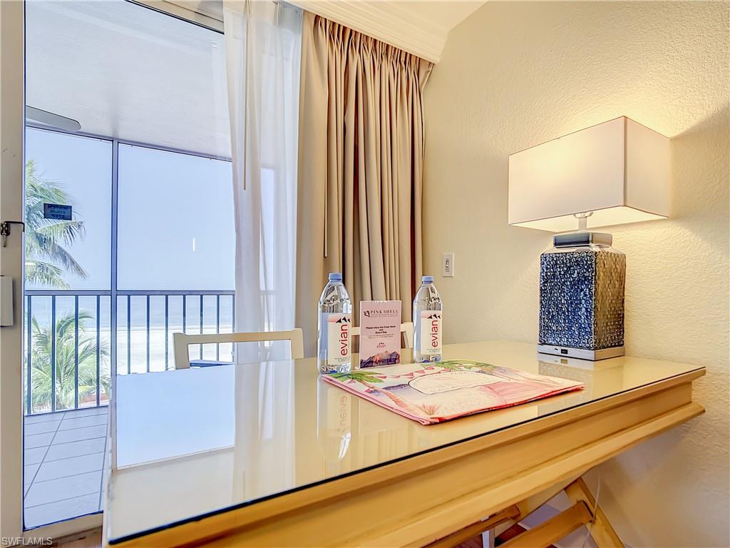 SANIBEL VIEW VILLAS - Residential