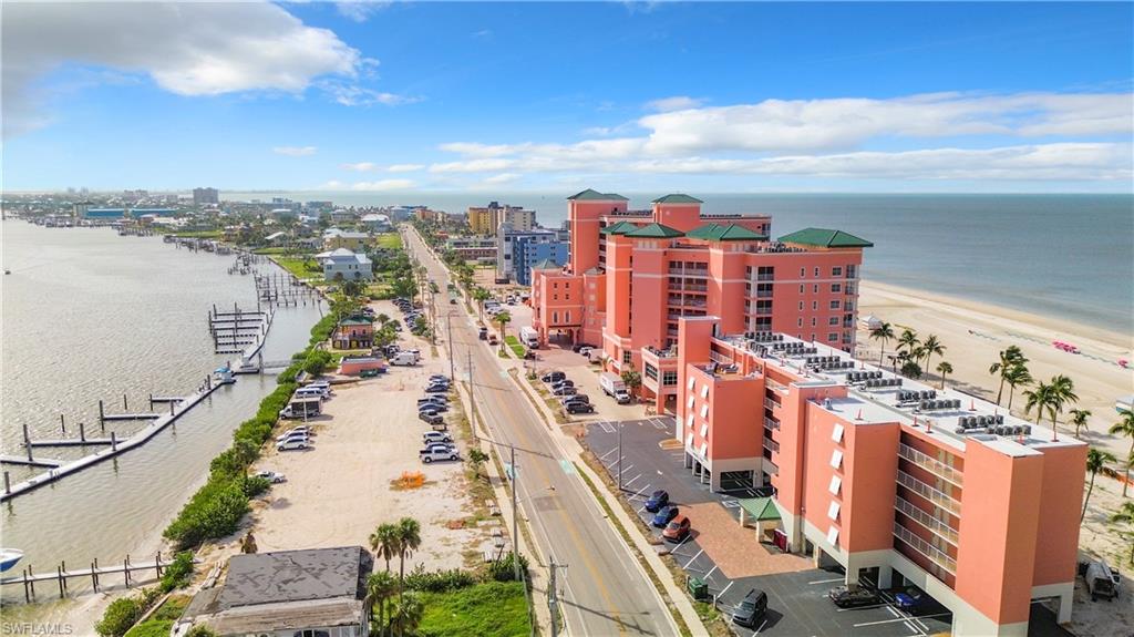 SANIBEL VIEW VILLAS - Residential
