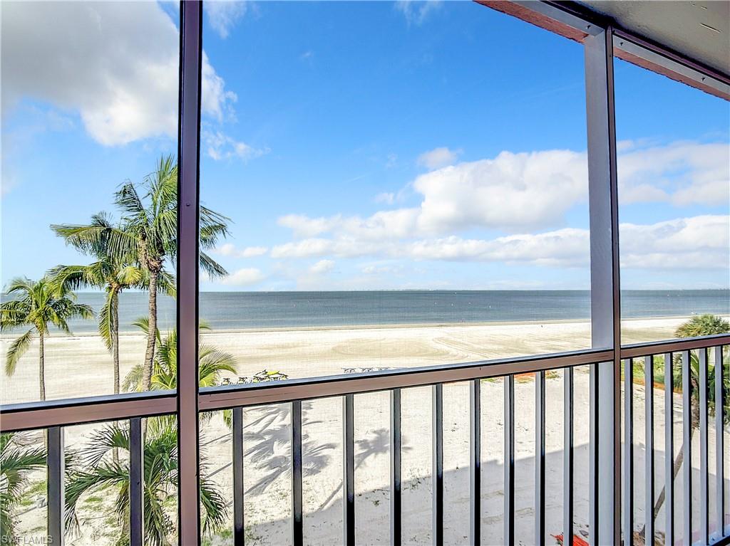 SANIBEL VIEW VILLAS - Residential