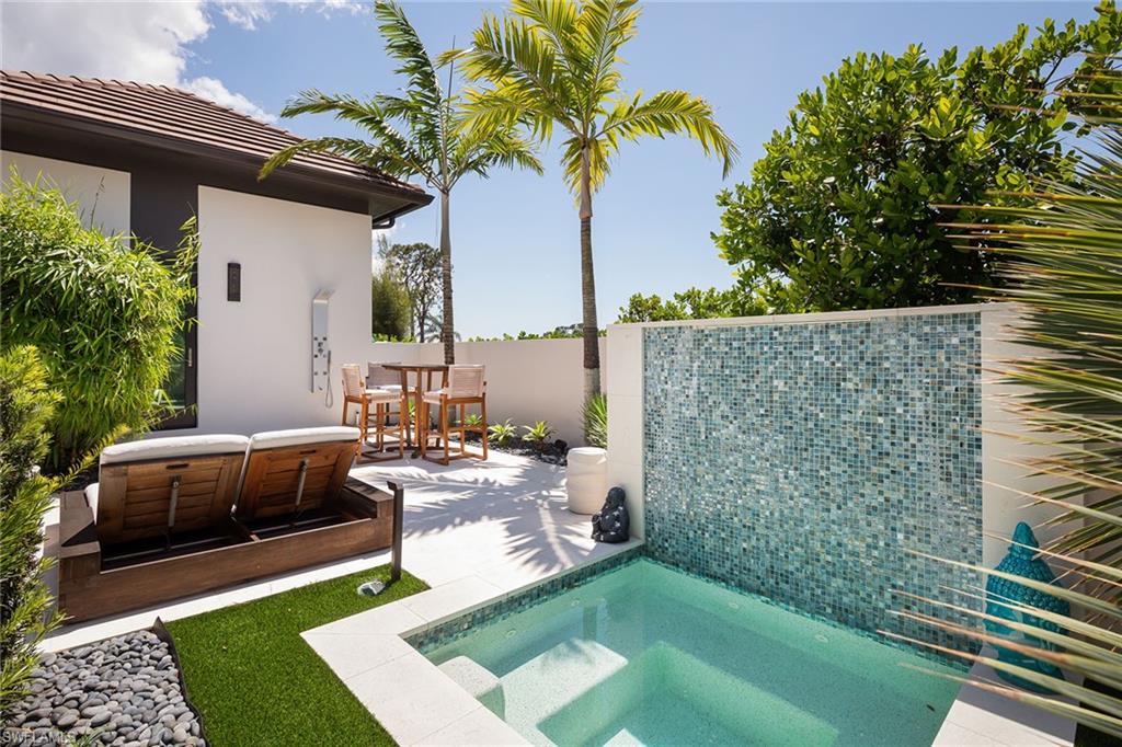 PINE RIDGE - Residential