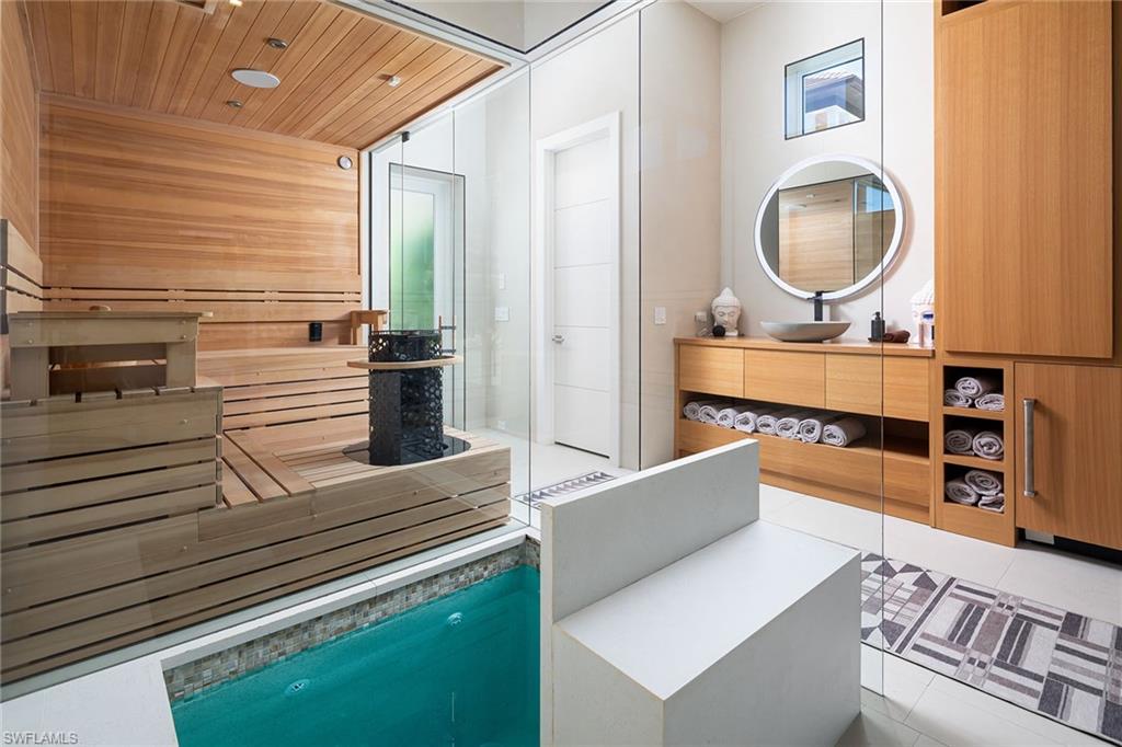 PINE RIDGE - Residential