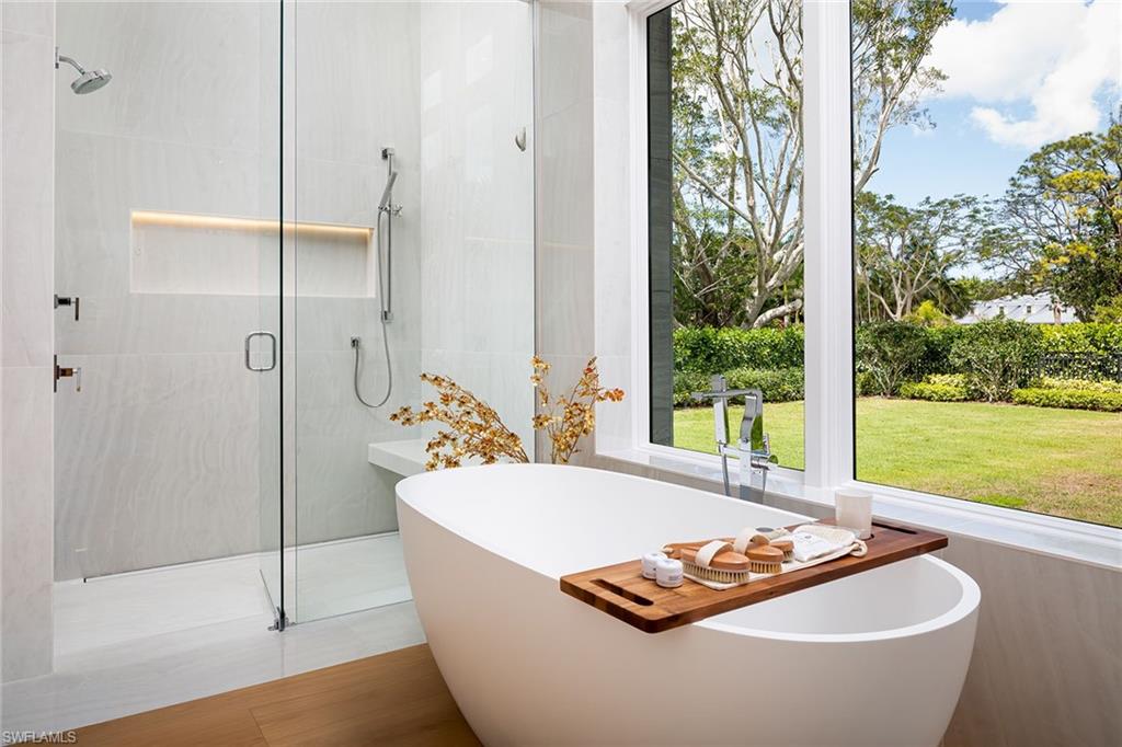 PINE RIDGE - Residential