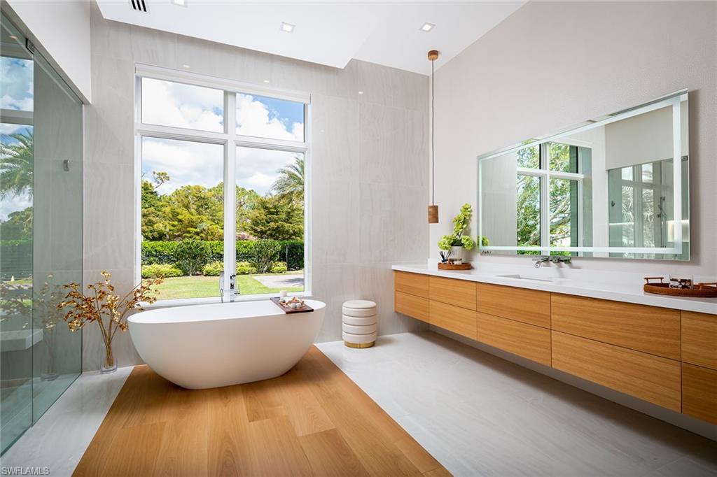 PINE RIDGE - Residential