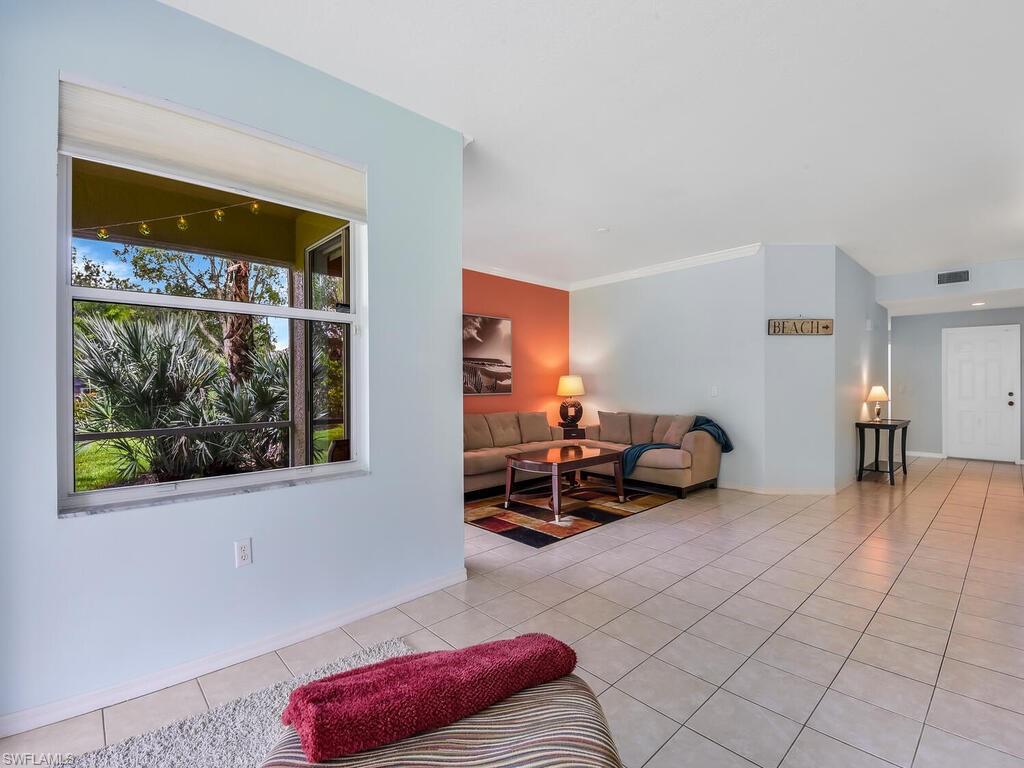 HUNTINGTON LAKES - Residential