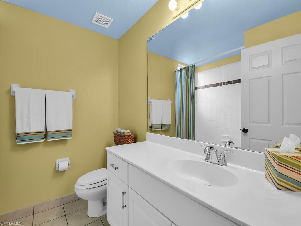 HUNTINGTON LAKES - Residential