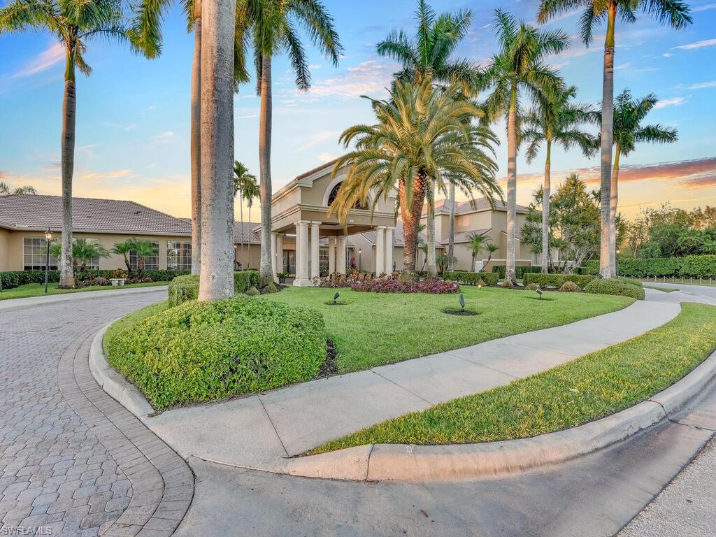 HUNTINGTON LAKES - Residential