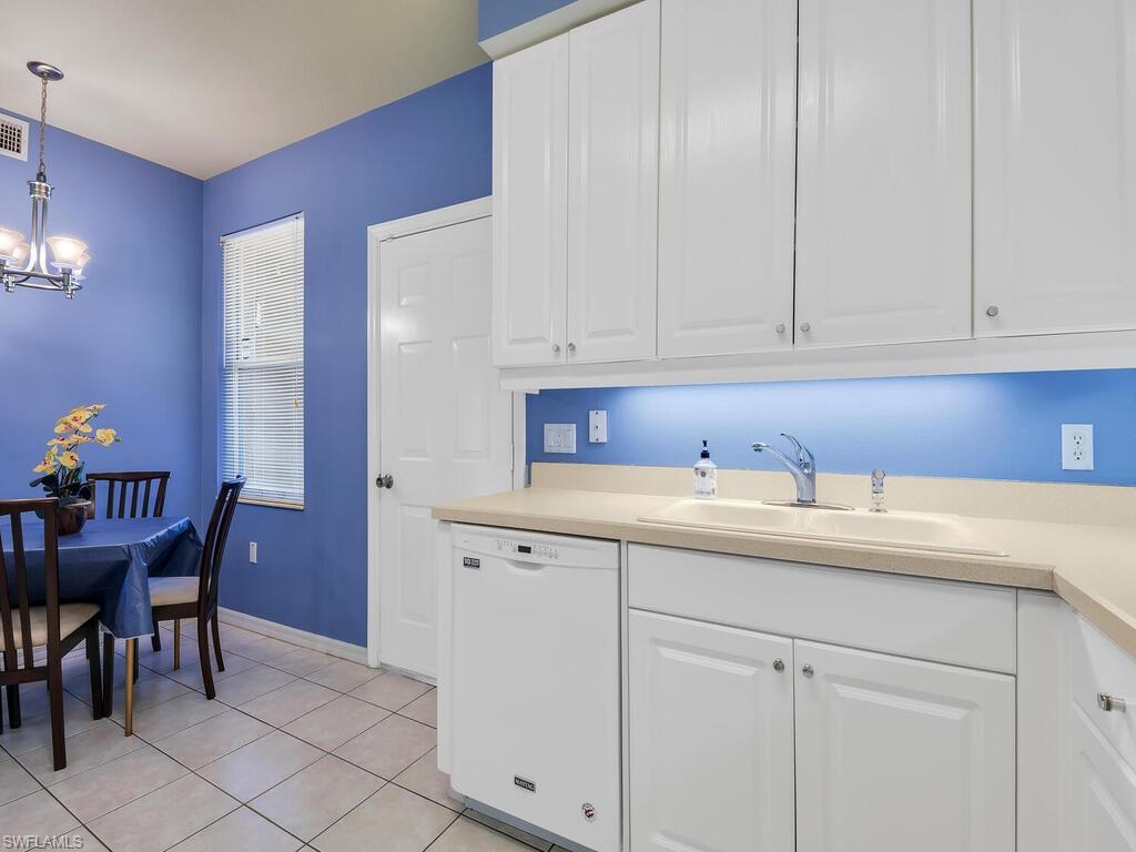 HUNTINGTON LAKES - Residential