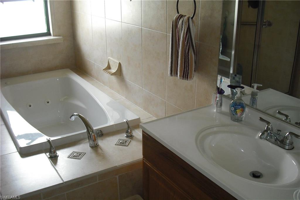 AMBERWOOD ESTATES REPLAT - Residential