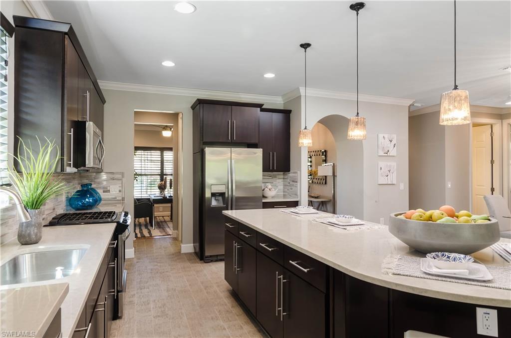 CAMDEN LAKES - Residential