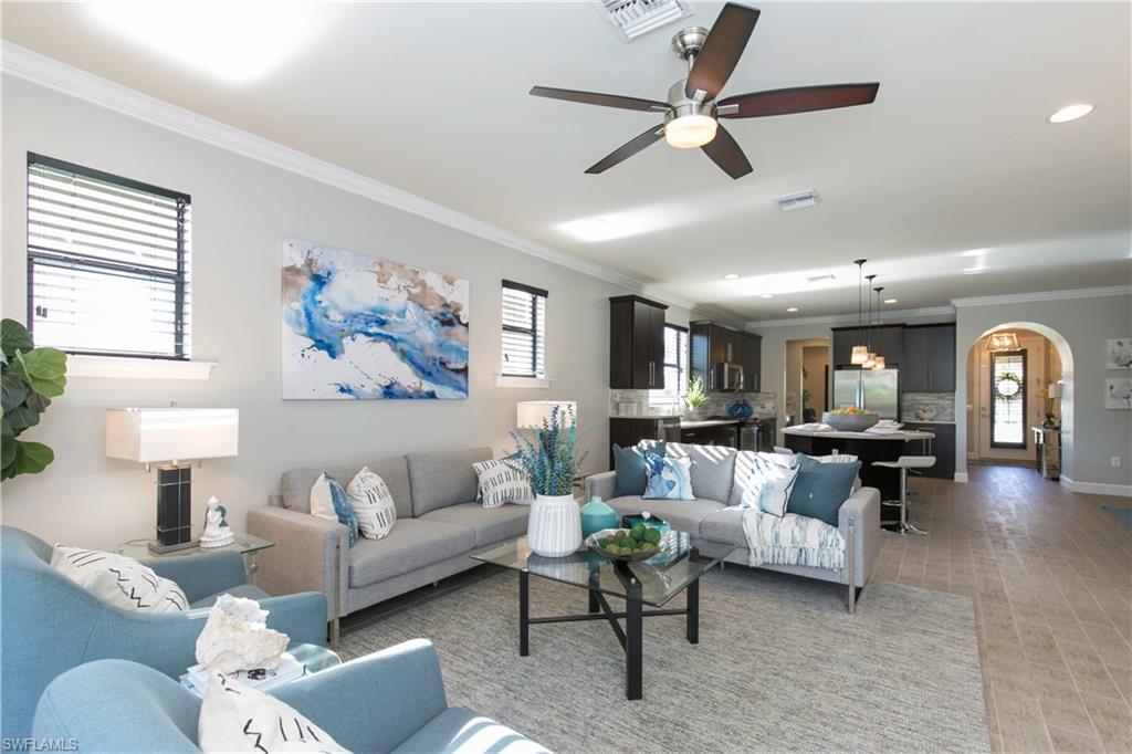 CAMDEN LAKES - Residential