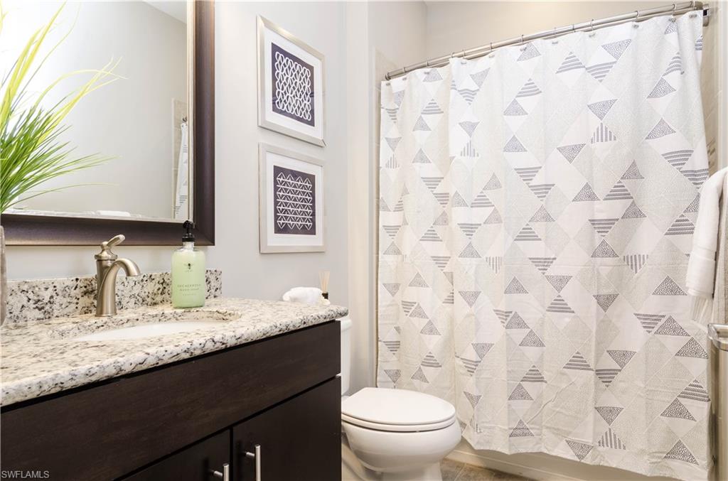 CAMDEN LAKES - Residential