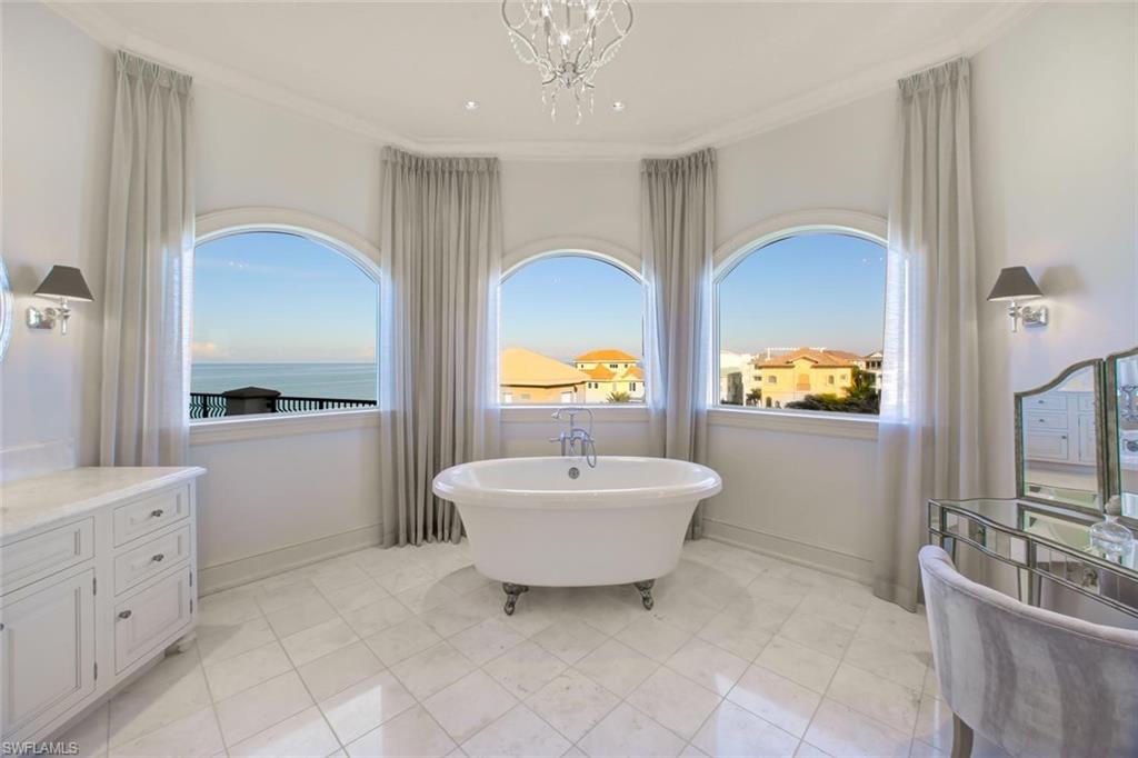 BAREFOOT BEACH - Residential