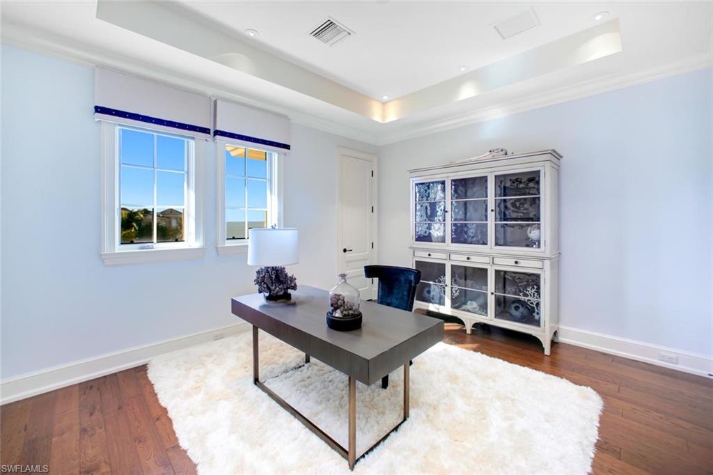 BAREFOOT BEACH - Residential