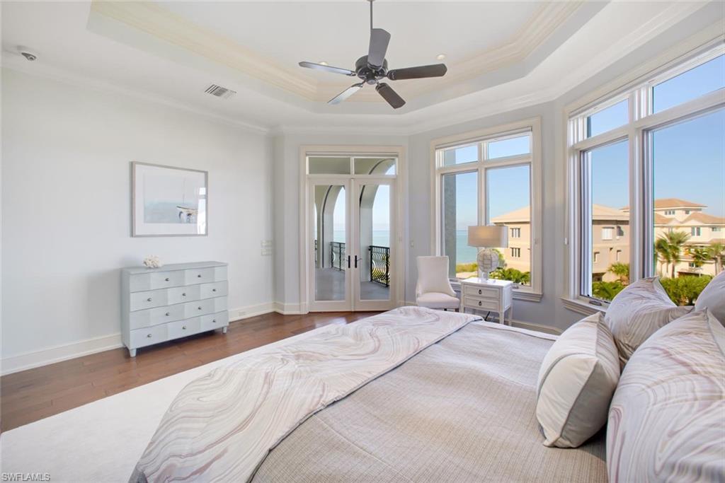 BAREFOOT BEACH - Residential