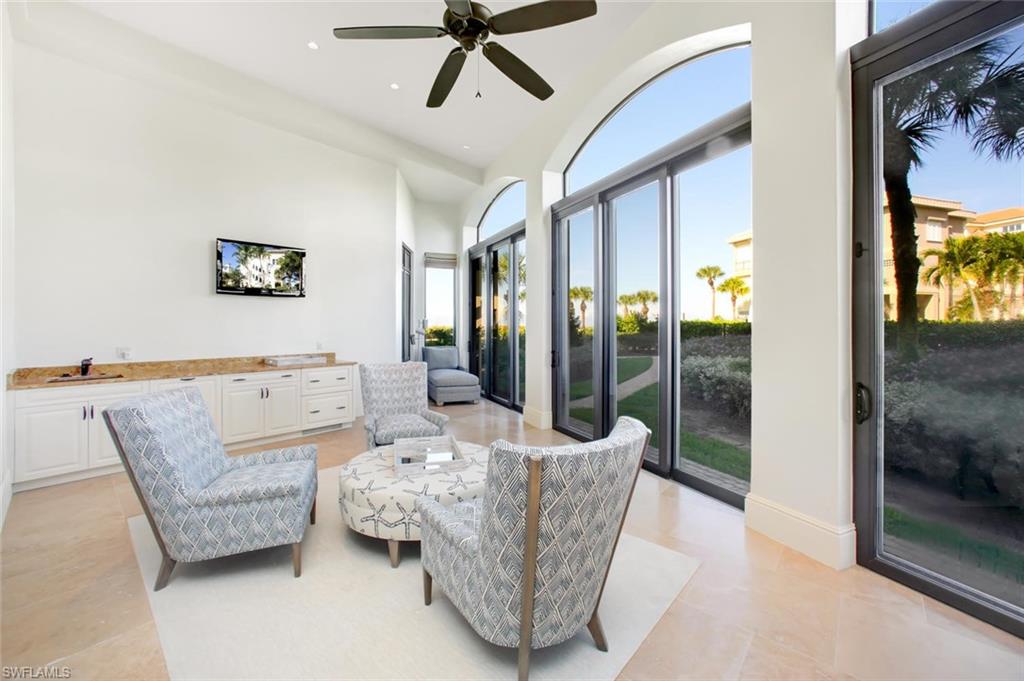 BAREFOOT BEACH - Residential