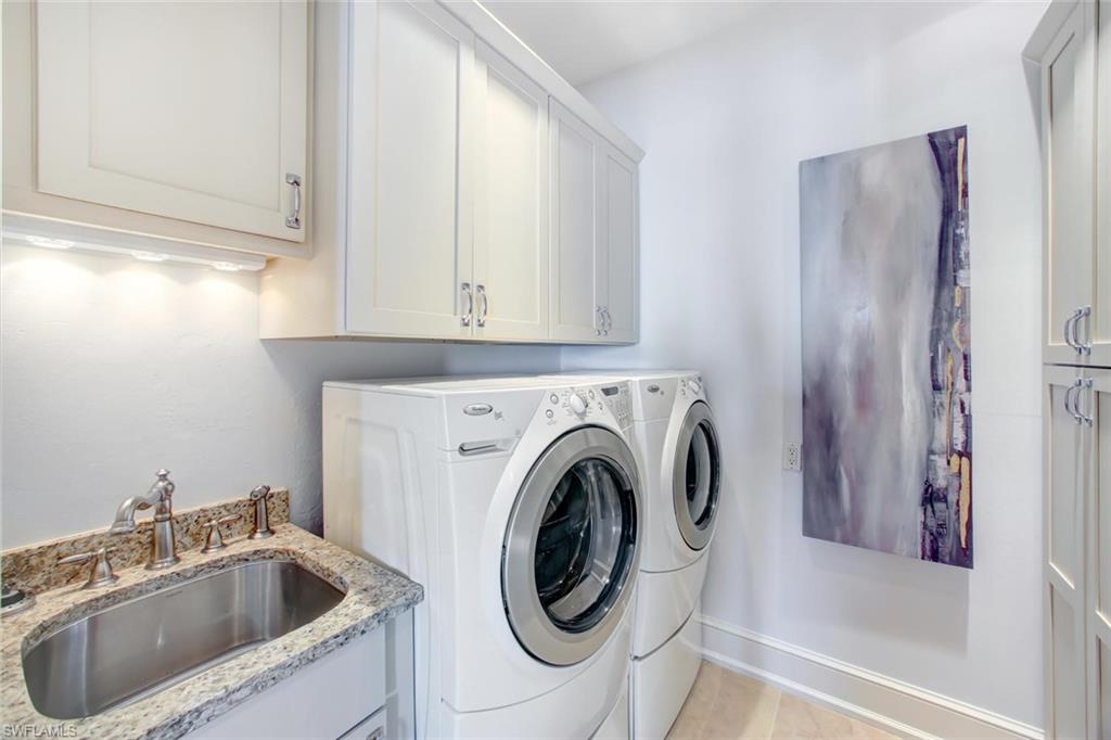 BAREFOOT BEACH - Residential