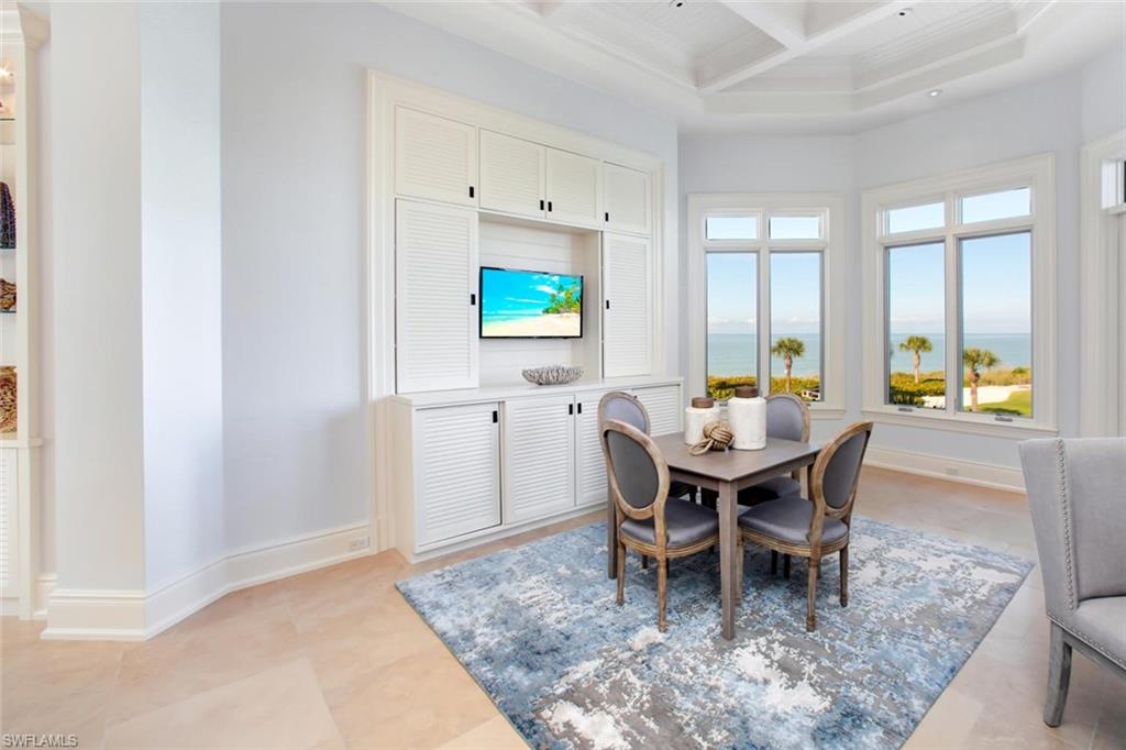 BAREFOOT BEACH - Residential